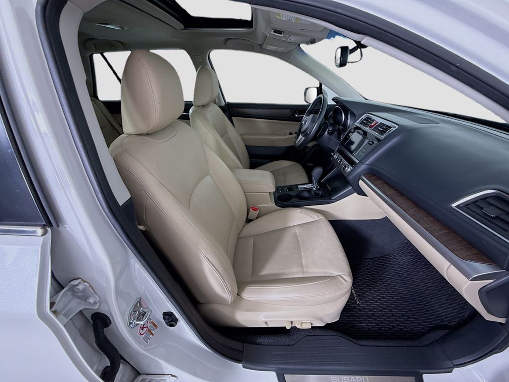 Thumbnail: 2017 Subaru Outback - 20
