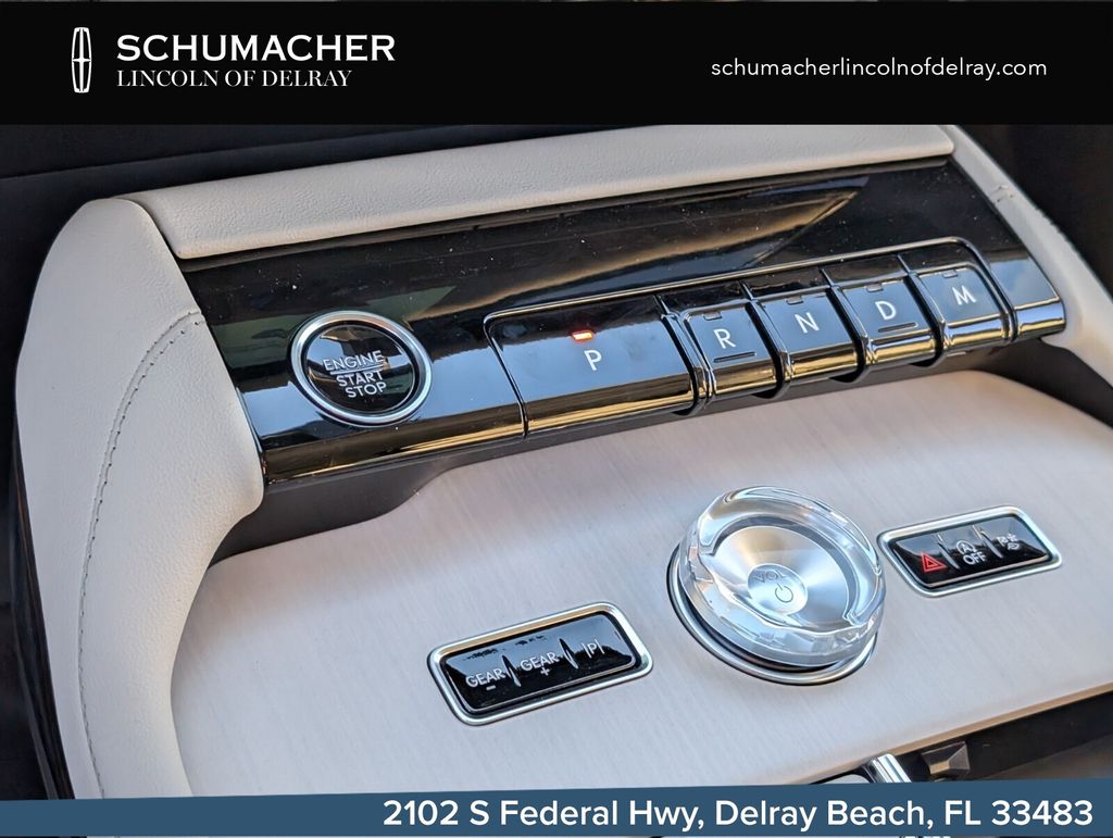 new 2026 Lincoln Navigator car, priced at $87,299