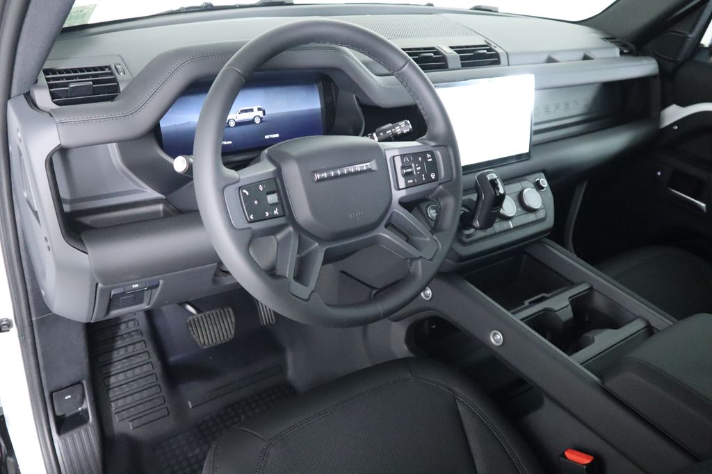 2025 Land Rover Defender 110 10