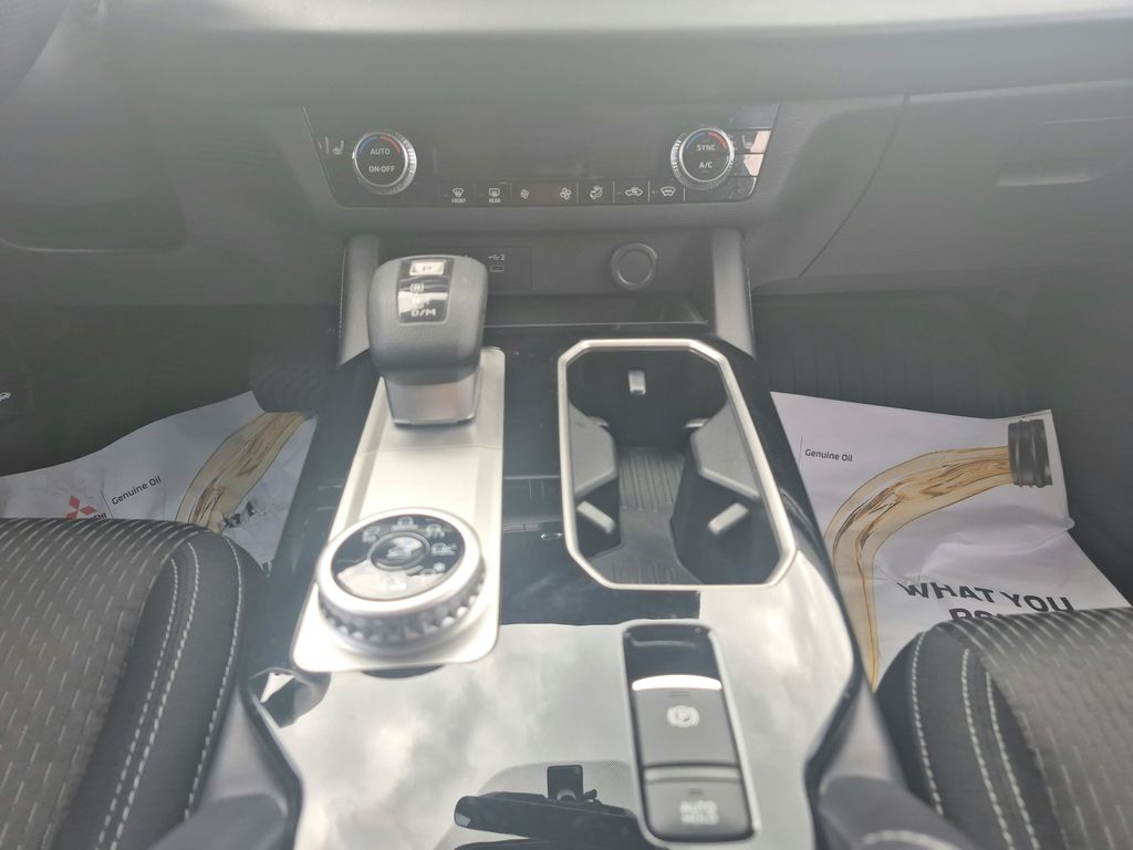 2025 Mitsubishi Outlander ES Black at Emmons Autoplex