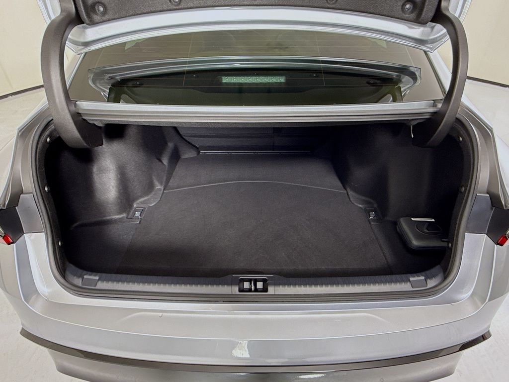 Thumbnail: 2025 Lexus IS - 28