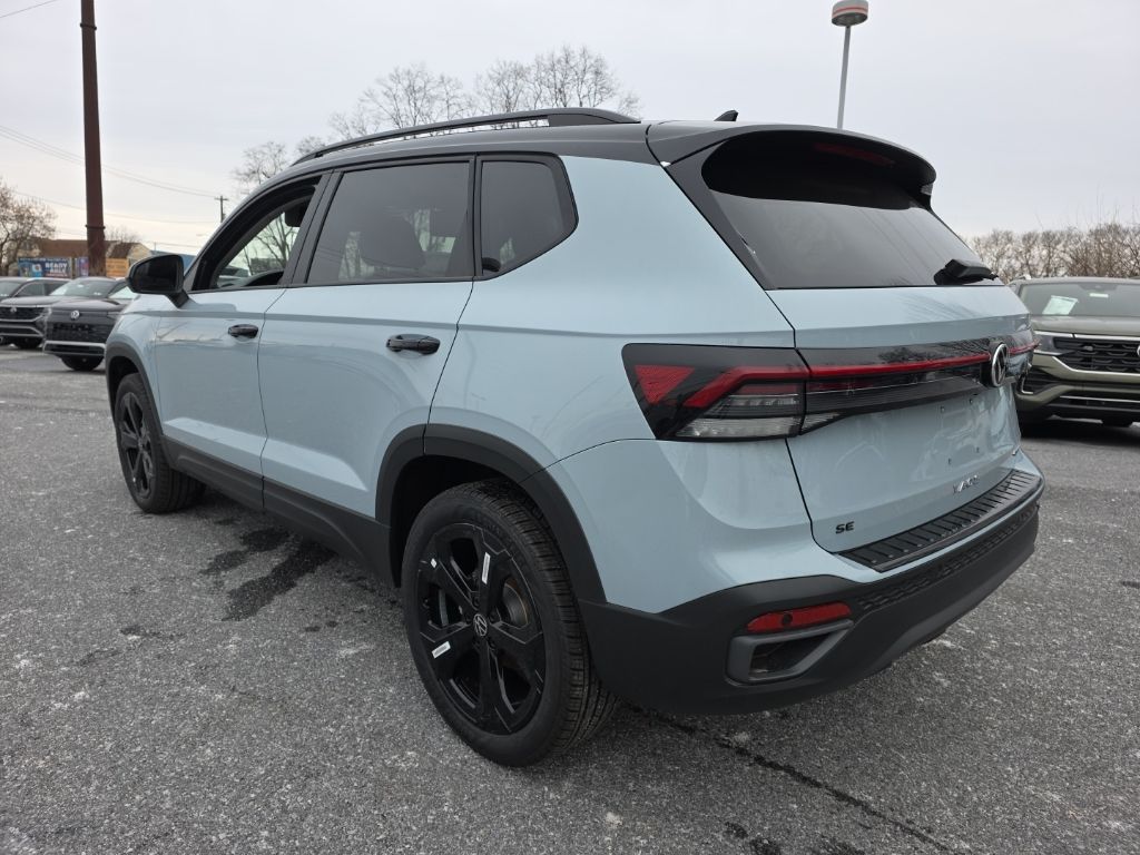 2026 Volkswagen Taos 1.5T SE Black Gray at Sutliff Volkswagen