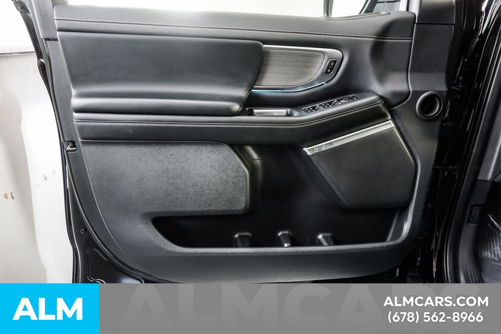 Used 2025 Black Ford Platinum image 53