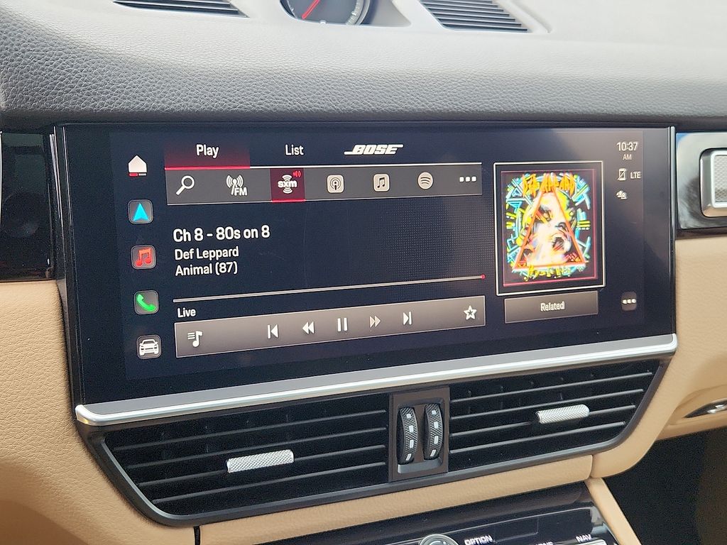 Thumbnail: 2022 Porsche Cayenne - 18