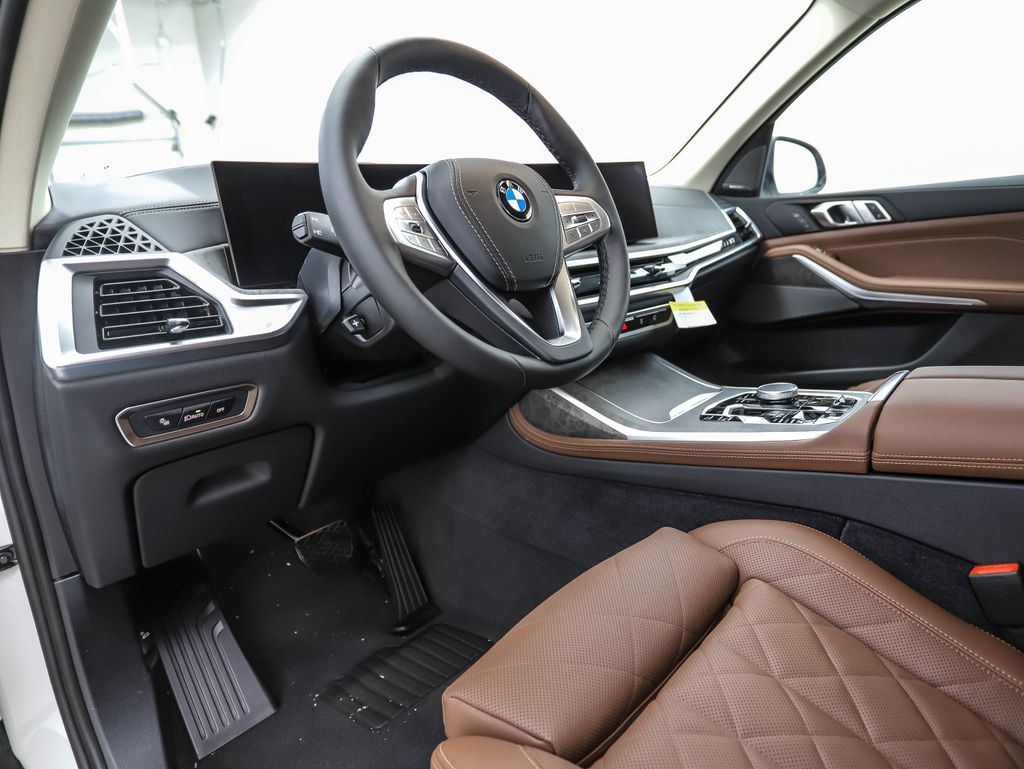 2024 BMW X7 xDrive40i 10