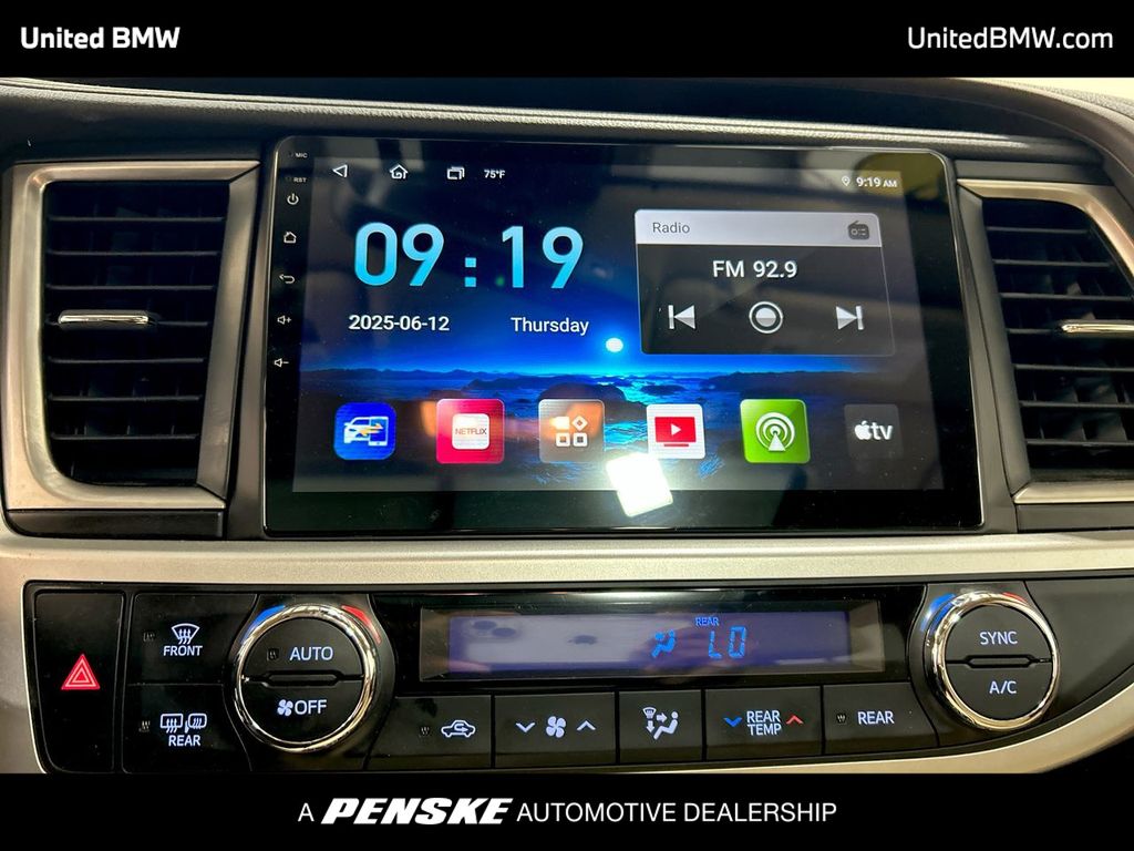 2018 Toyota Highlander Limited 18