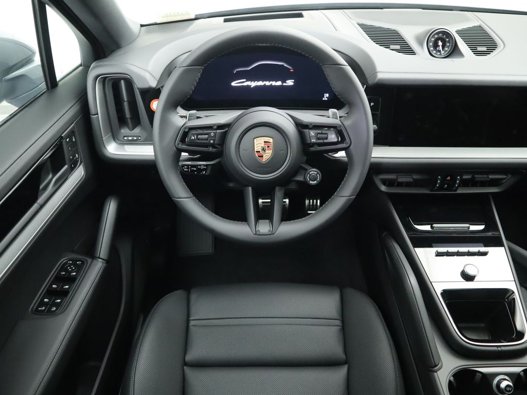 Thumbnail: 2025 Porsche  - 13