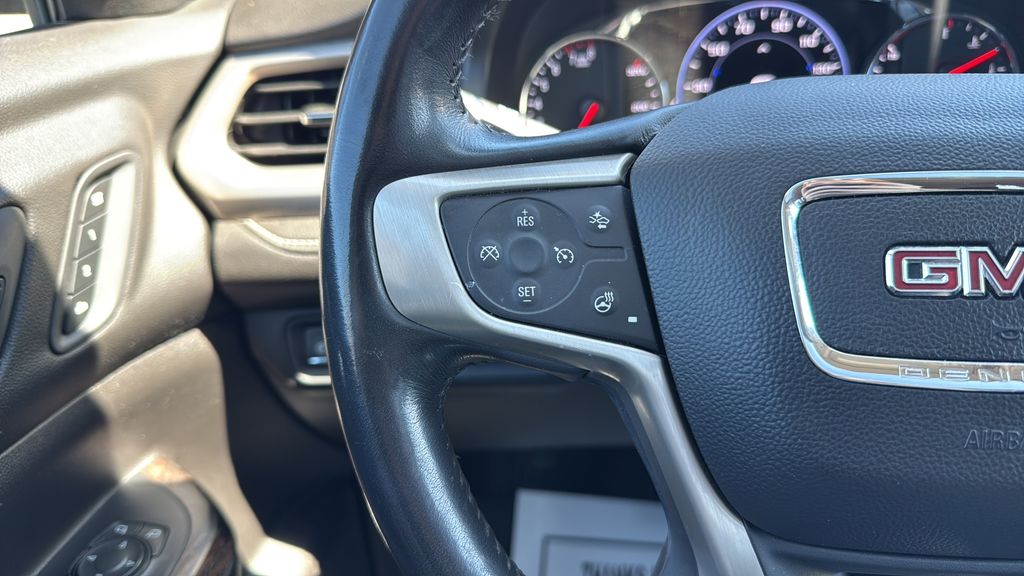 2022 GMC Acadia