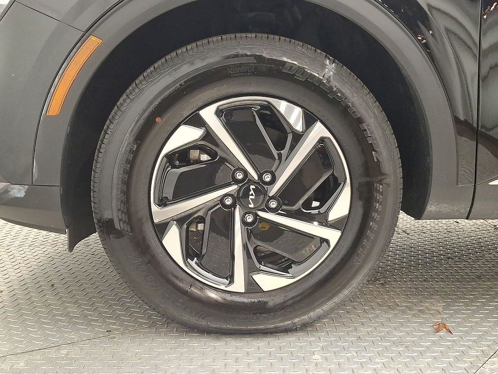 Thumbnail: 2023 Kia Sportage - 8