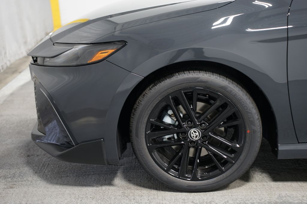 2025 Toyota Camry SE 5