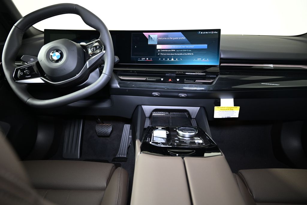 2025 BMW 5 Series 530i xDrive 16