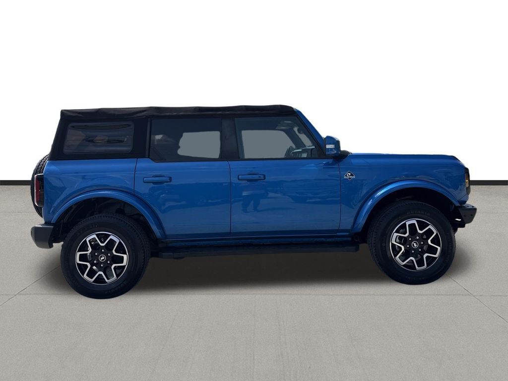 2021 Ford Bronco Outer Banks - 3