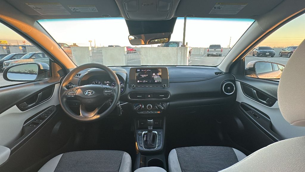 2023 Hyundai Kona SE White at Big Star Chrysler Jeep Dodge Ram 