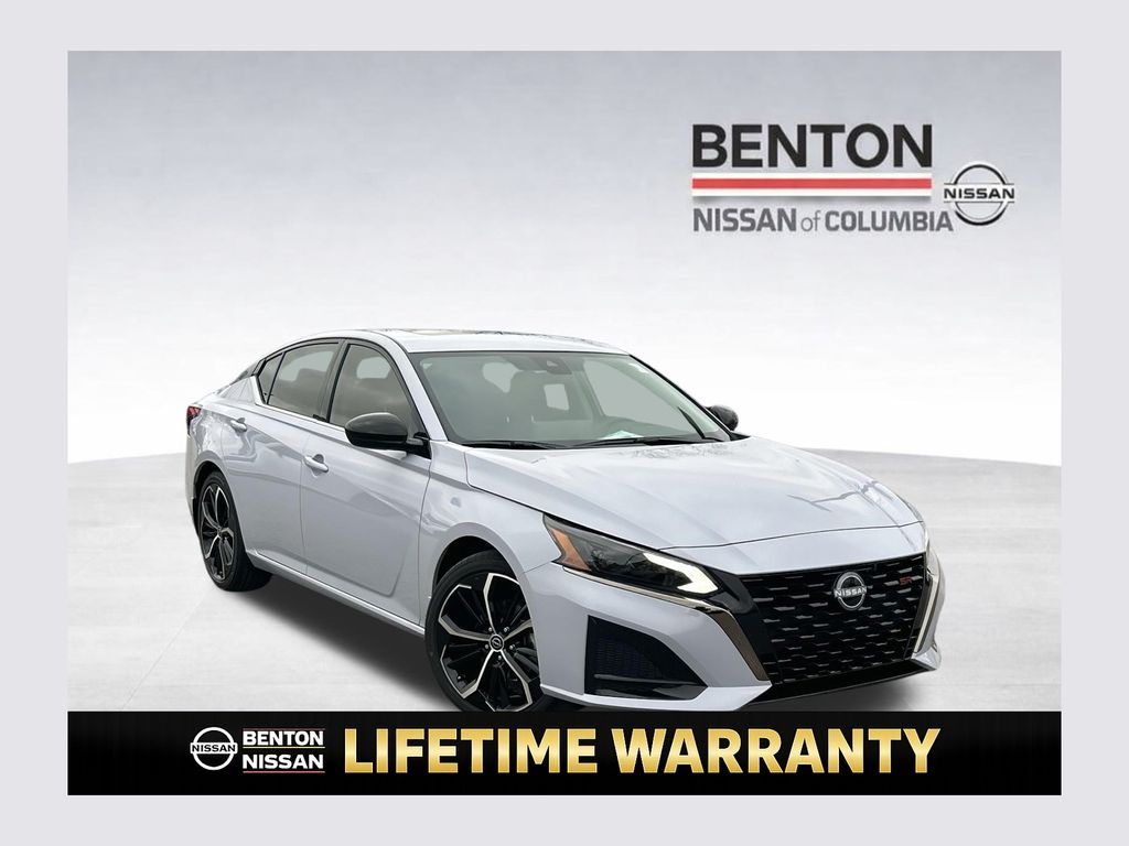 2025 Nissan Altima 2.5 SR FWD