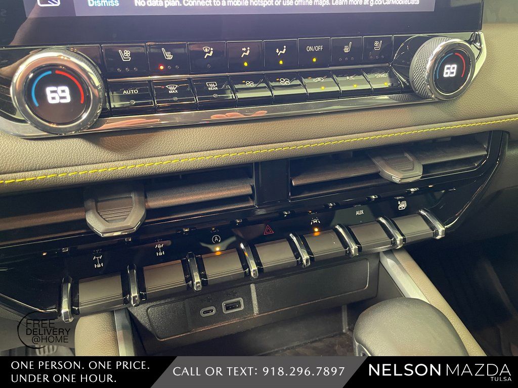 Used 2023 Beige Chevrolet ZR2 image 31