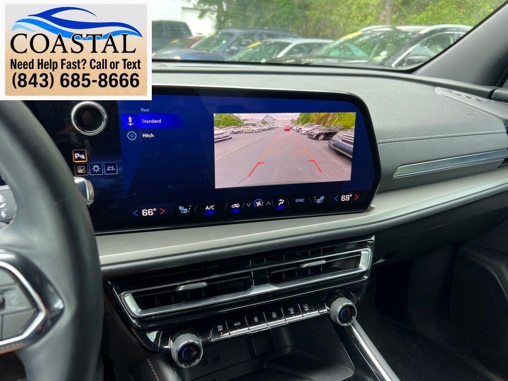 2025 Chevrolet Traverse LT Black at Bob Mills Chevrolet