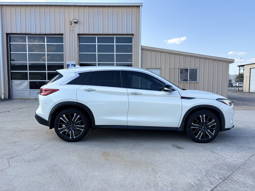 2021 INFINITI QX50 LUXE - 3