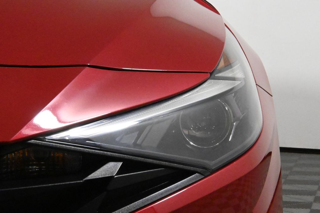 Thumbnail: 2021 Hyundai Elantra - 12