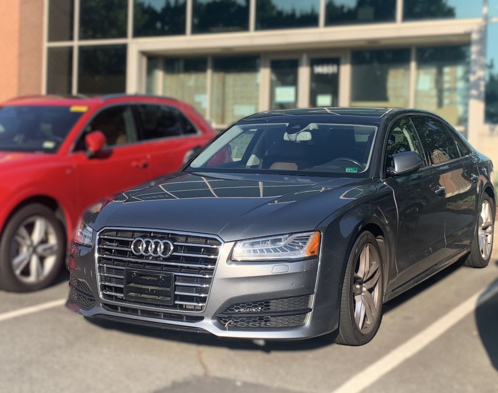 Thumbnail: 2016 Audi A8 - 3