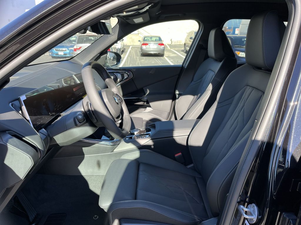 Thumbnail: 2026 BMW X3 - 11