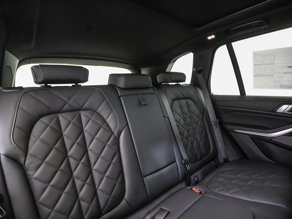 Thumbnail: 2026 BMW X5 - 28