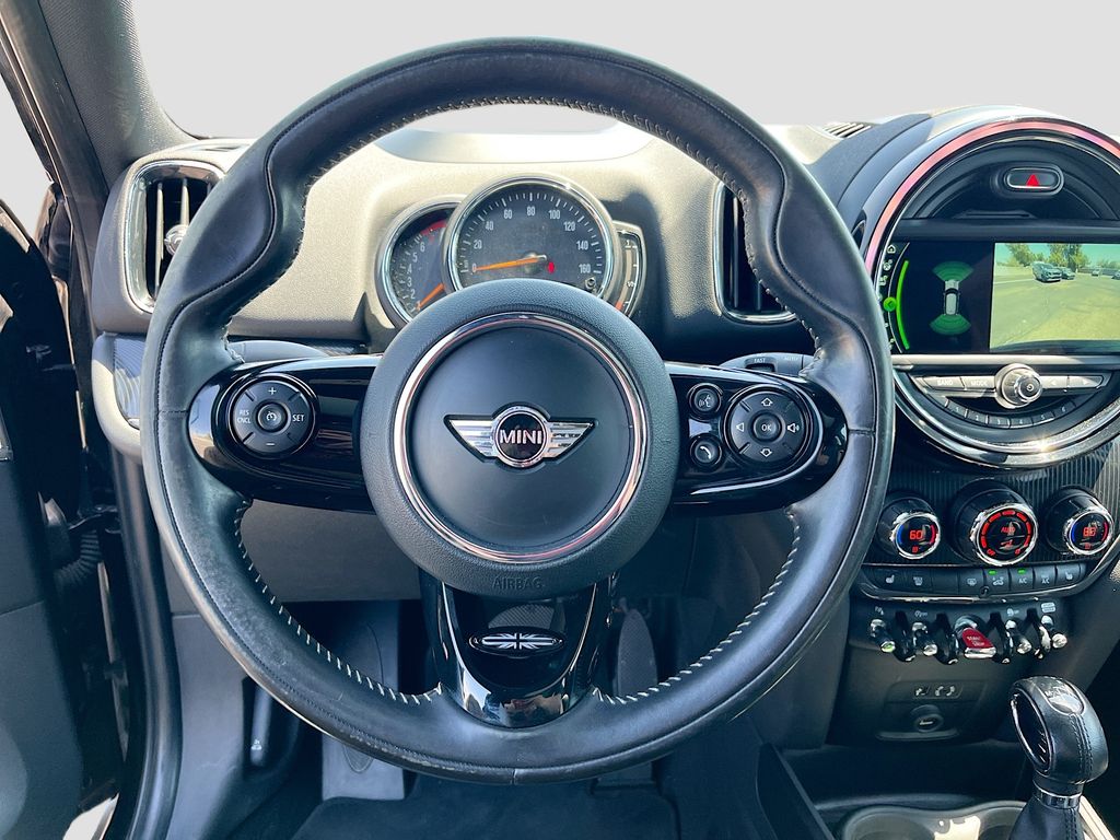 Used 2018 Black MINI Base image 11
