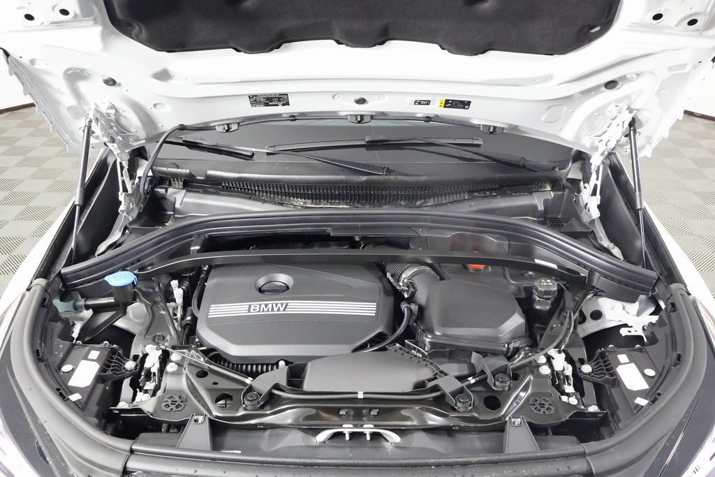 Thumbnail: 2026 BMW X1 - 9