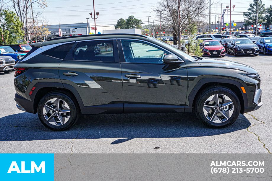 Used 2026 Green Hyundai SEL image 9