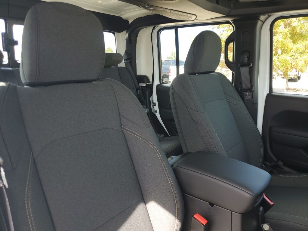 New Car 2025 Jeep Gladiator  For Sale Under $50,000 In Austin, Texas