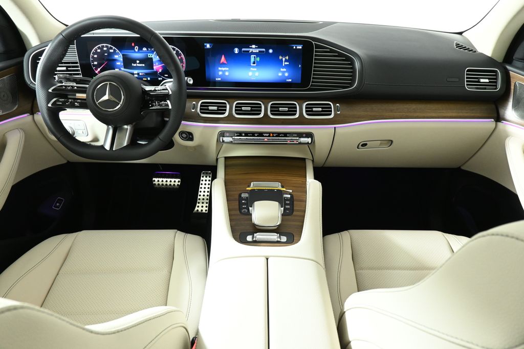 2025 Mercedes-Benz GLS 450 4MATIC 4