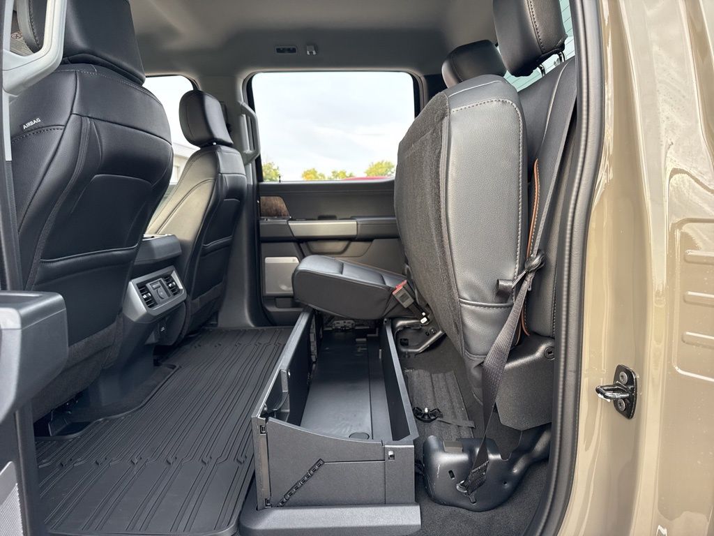 New 2026 Gray Ford Lariat image 21