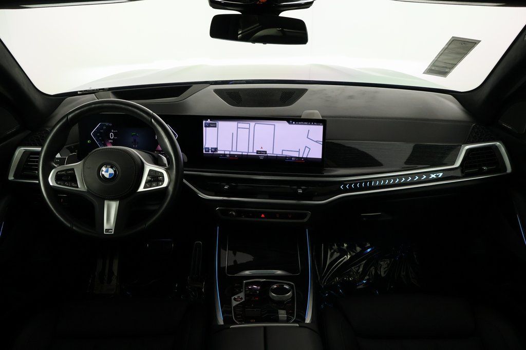 Thumbnail: 2023 BMW X7 - 8