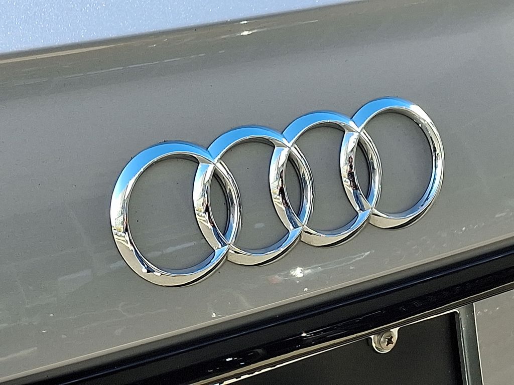 Thumbnail: 2025 Audi Q5 - 29