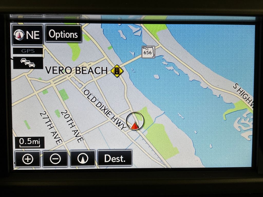 Used 2016 Silver Lexus 460 image 27