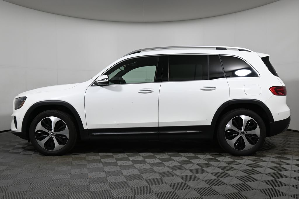 Thumbnail: 2025 Mercedes-Benz GLB - 2