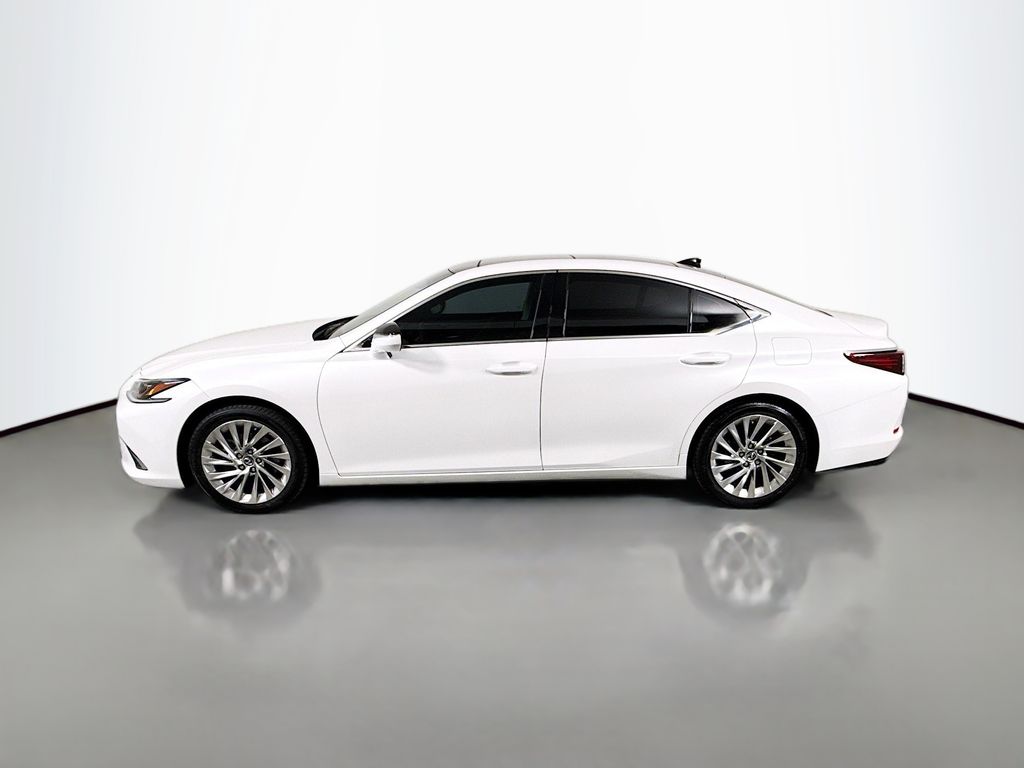 Thumbnail: 2019 Lexus ES - 8