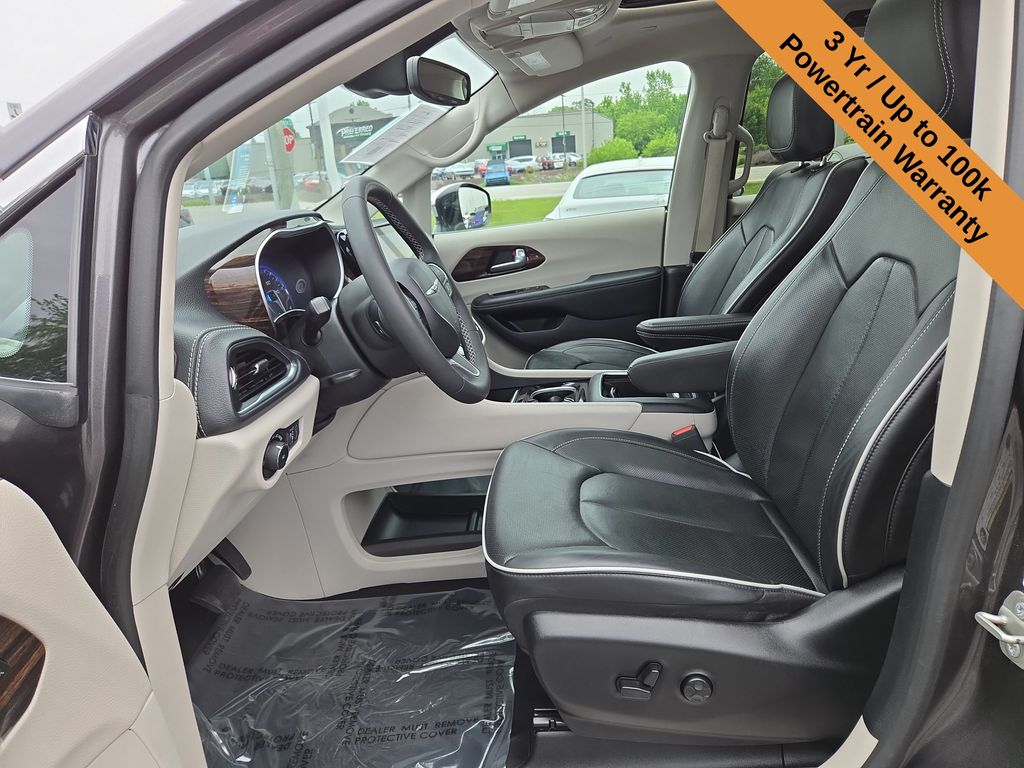 Used 2023 Chrysler Pacifica For Sale in Fort Wayne, IN