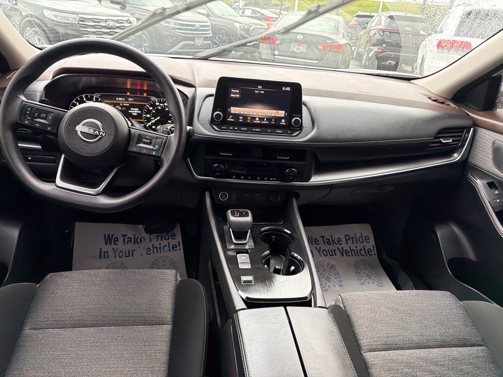 Used 2023 Silver Nissan SV image 14