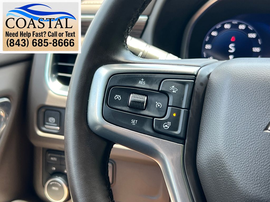2023 Chevrolet Suburban LT White at Bob King Buick GMC
