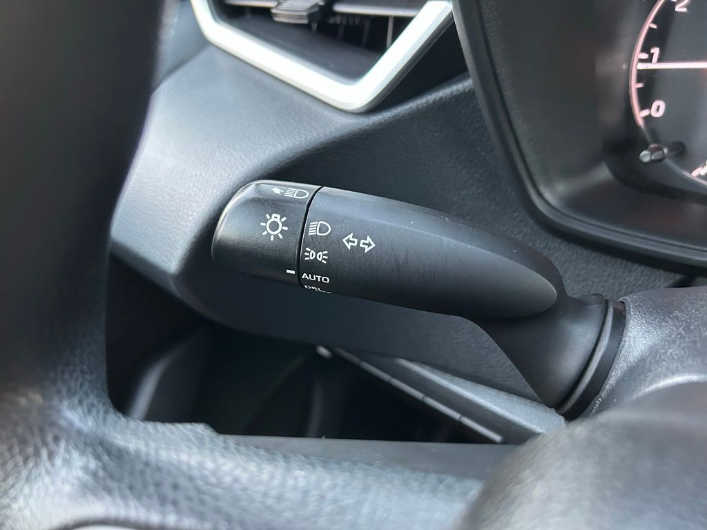 Thumbnail: 2023 Toyota Corolla - 21