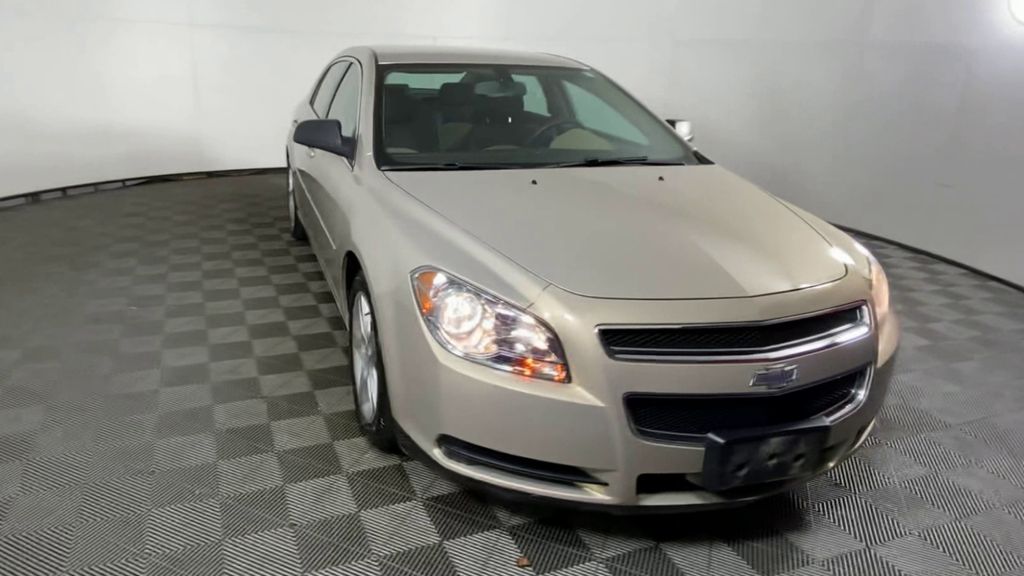 2010 Chevrolet Malibu LS 3