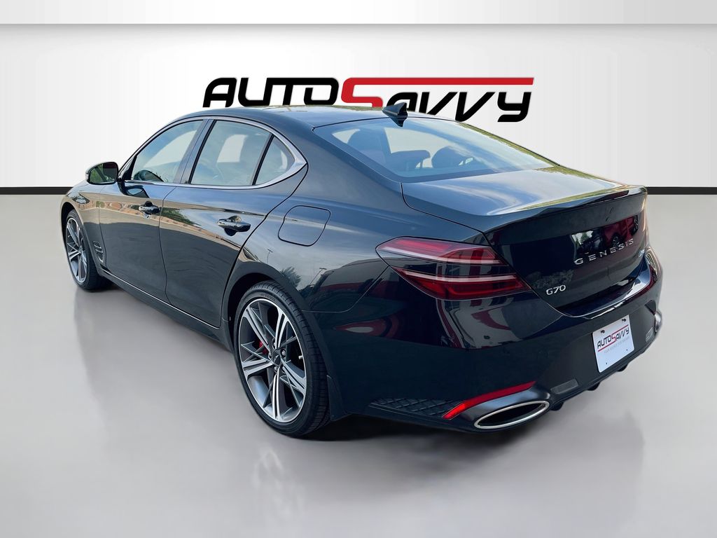 Used 2025 Black Genesis 2.5T image 5