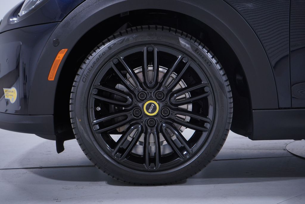 Thumbnail: 2022 MINI Cooper - 2