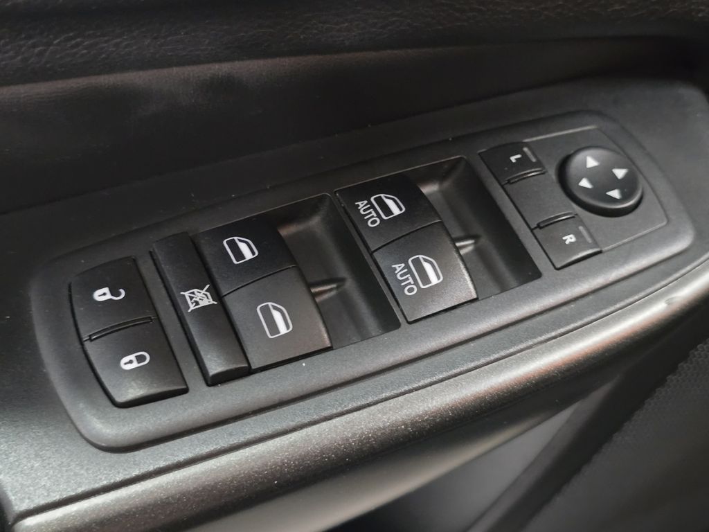 Used 2020 Black Jeep Trailhawk image 20