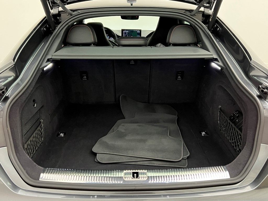 Thumbnail: 2021 Audi RS 5 - 9