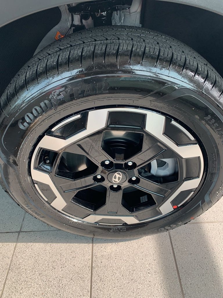 New 2026 White Hyundai SEL image 20