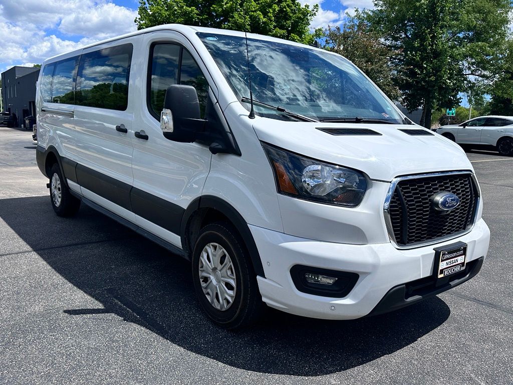 Used 2023 Oxford White Ford XLT image 2