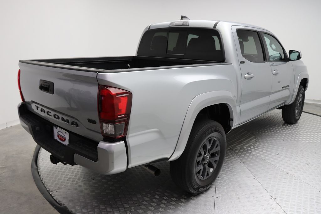 2022 Toyota Tacoma SR5 8