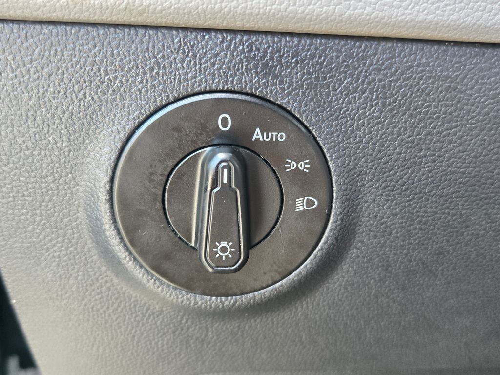 2024 Volkswagen Taos - $17,977