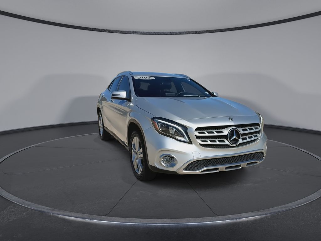 Thumbnail: 2019 Mercedes-Benz GLA - 3